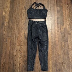 BuffBunny Leggings & Sports Bra Set Large
